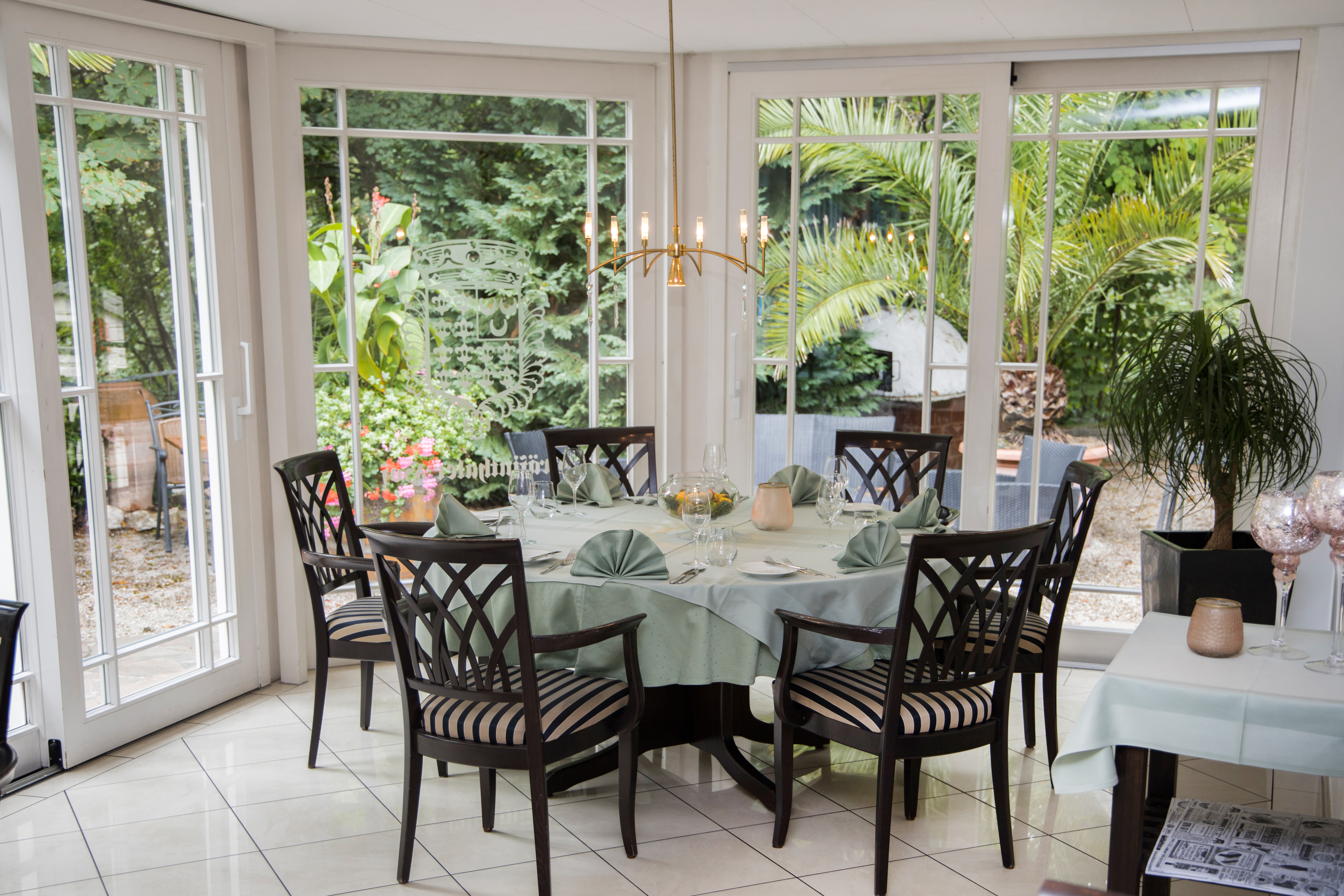 2020 09 24 Gräfinthalerhof Gastraum 03